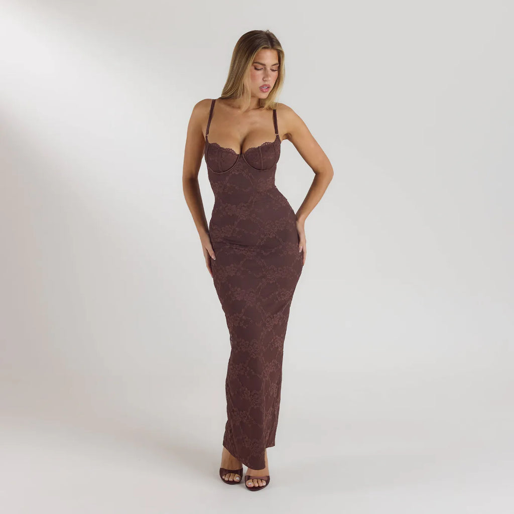 Vestido largo con encaje