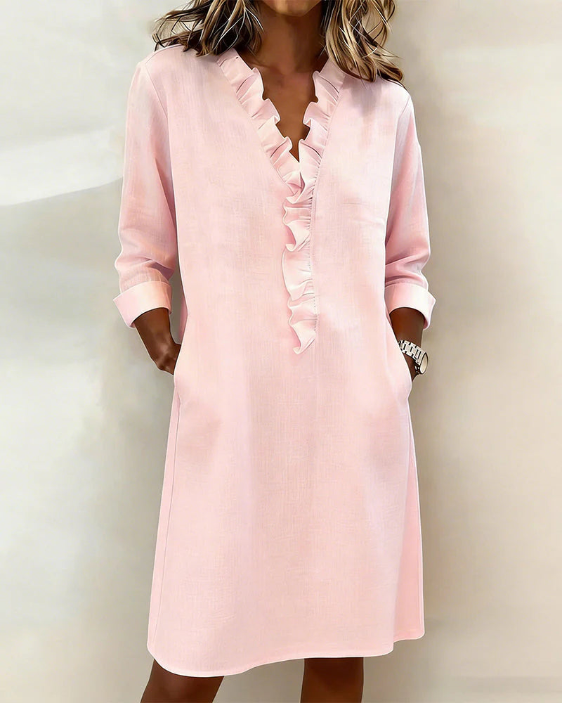 Vestido liso con volantes y cuello en V