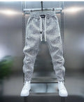 Pantalón cónico