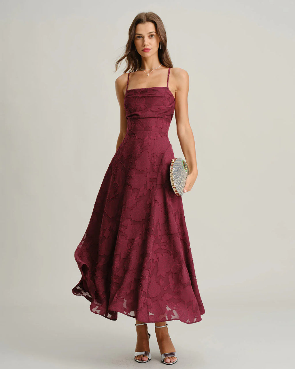 Vestido largo de jacquard color rojo vino