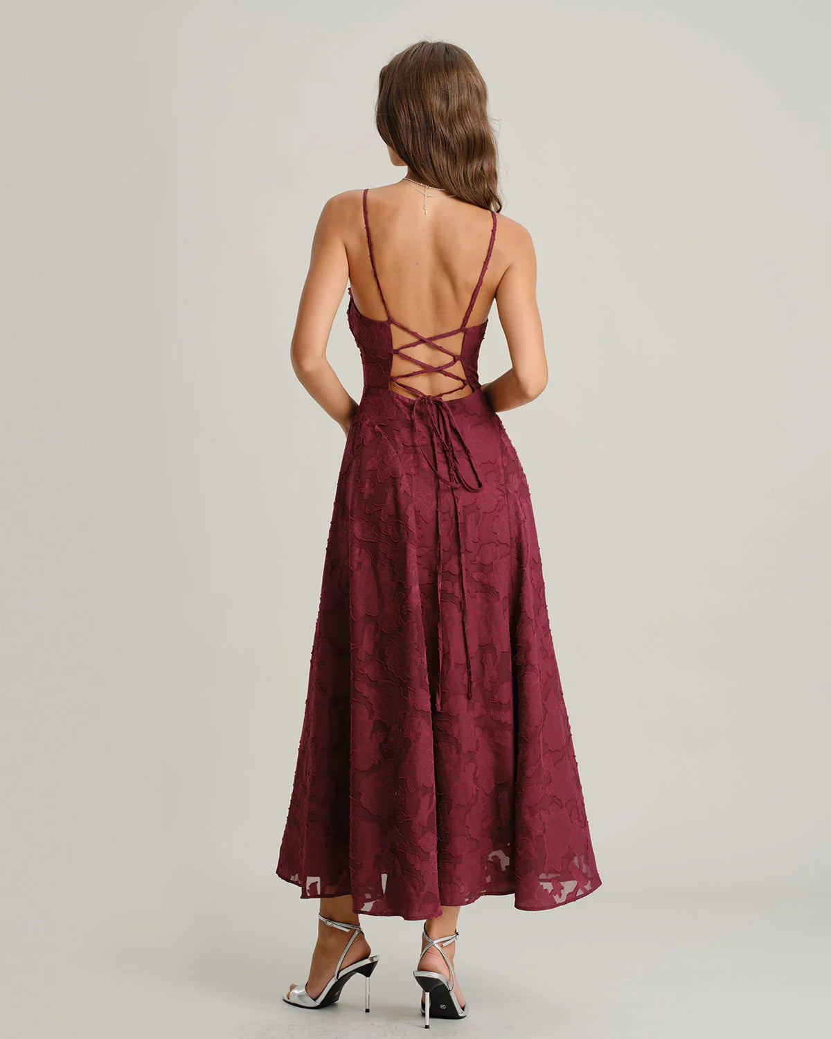 Vestido largo de jacquard color rojo vino